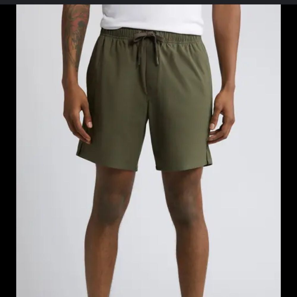 Z by Zella Freestyle Shorts Drawstring Fleece Blend Pockets Army Green